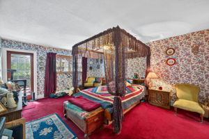 Interiors (40)