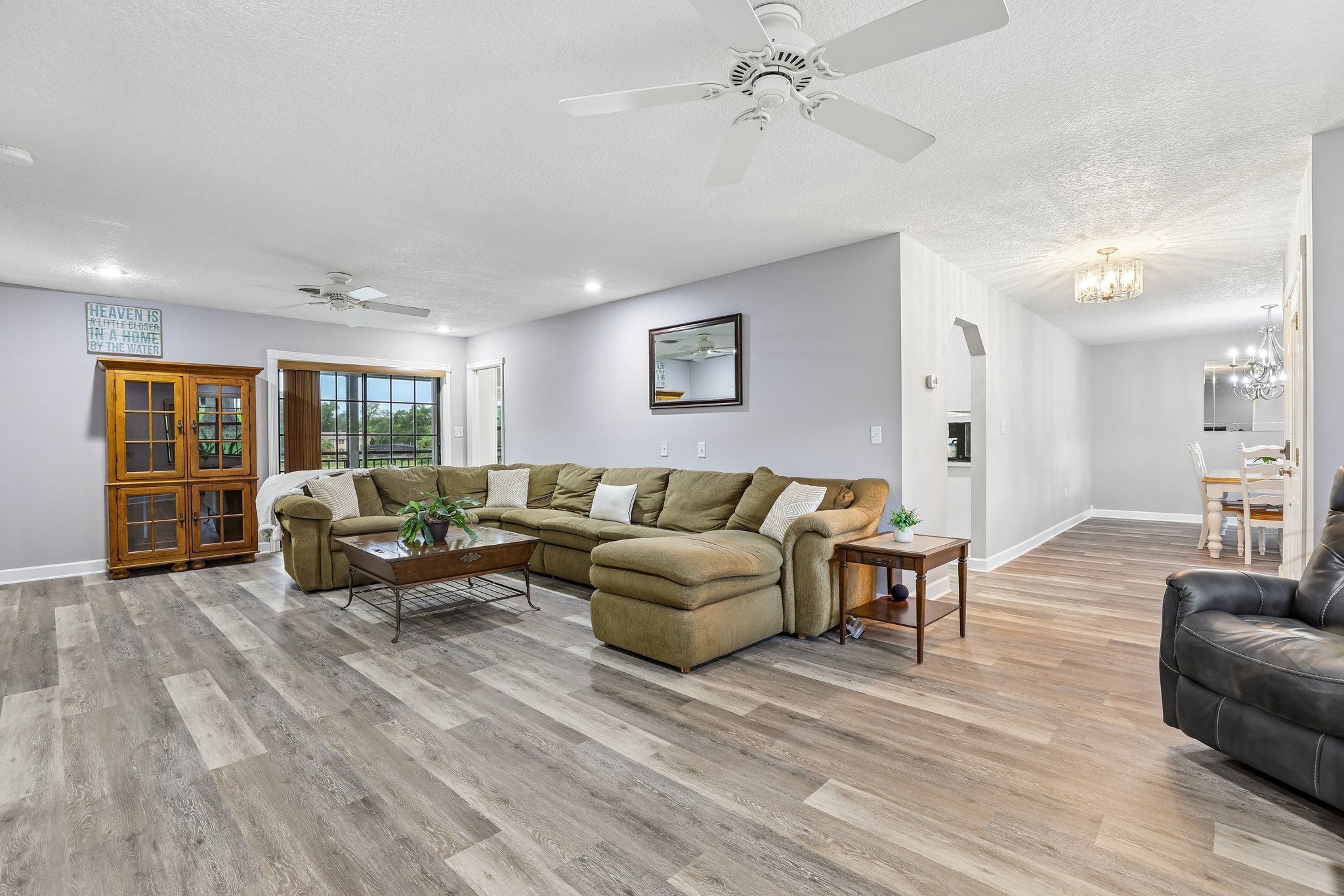 Grove St-S1009-011.jpg