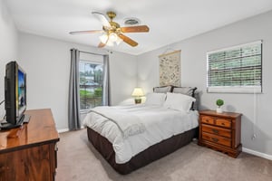 Grove St-S1009-039.jpg