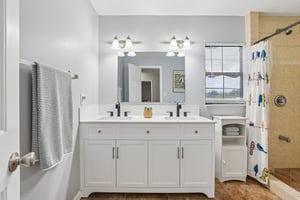 Grove St-S1009-044.jpg