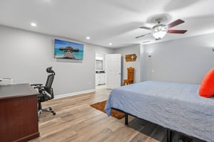 Grove St-S1009-047.jpg