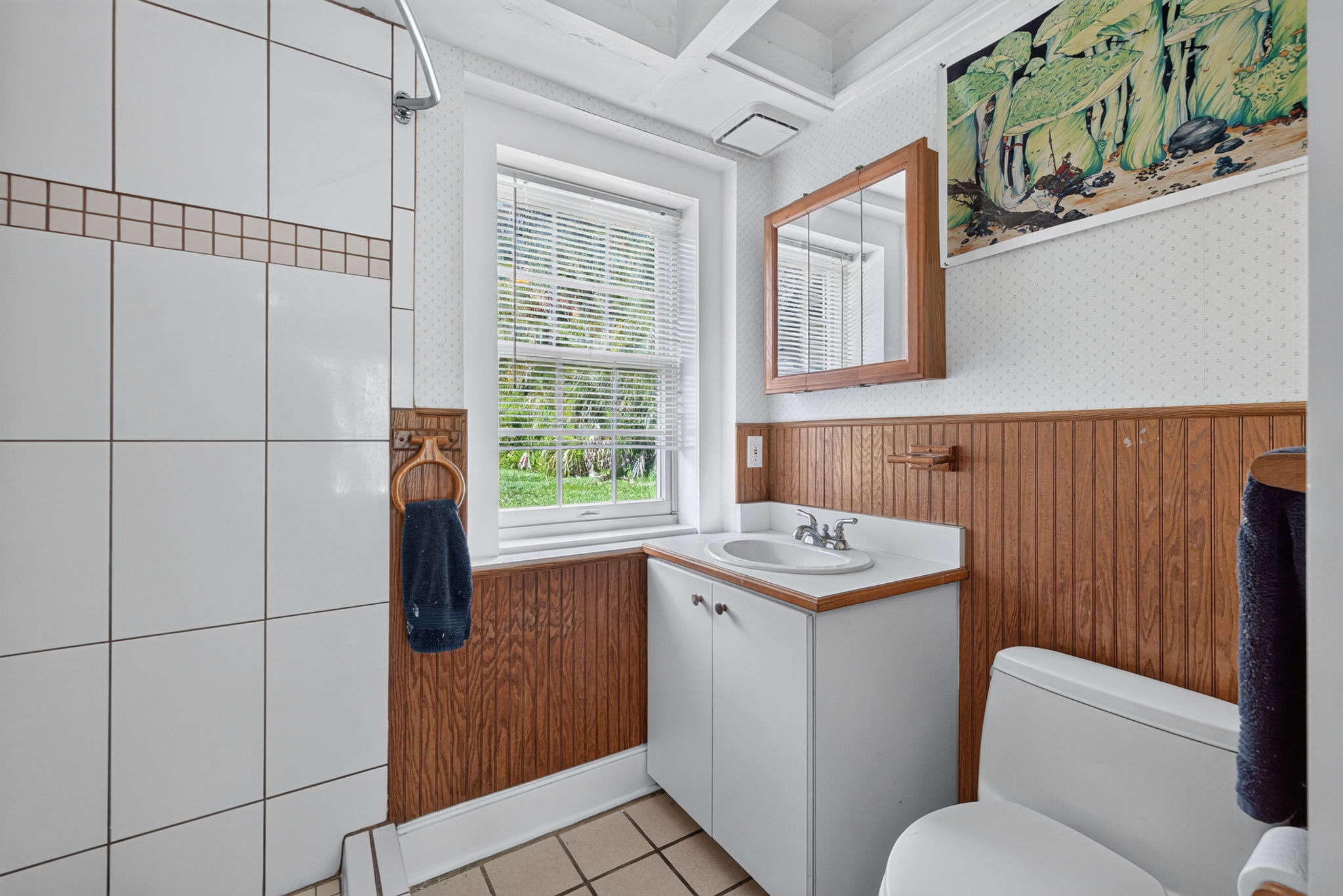 Guest Bathroom 1