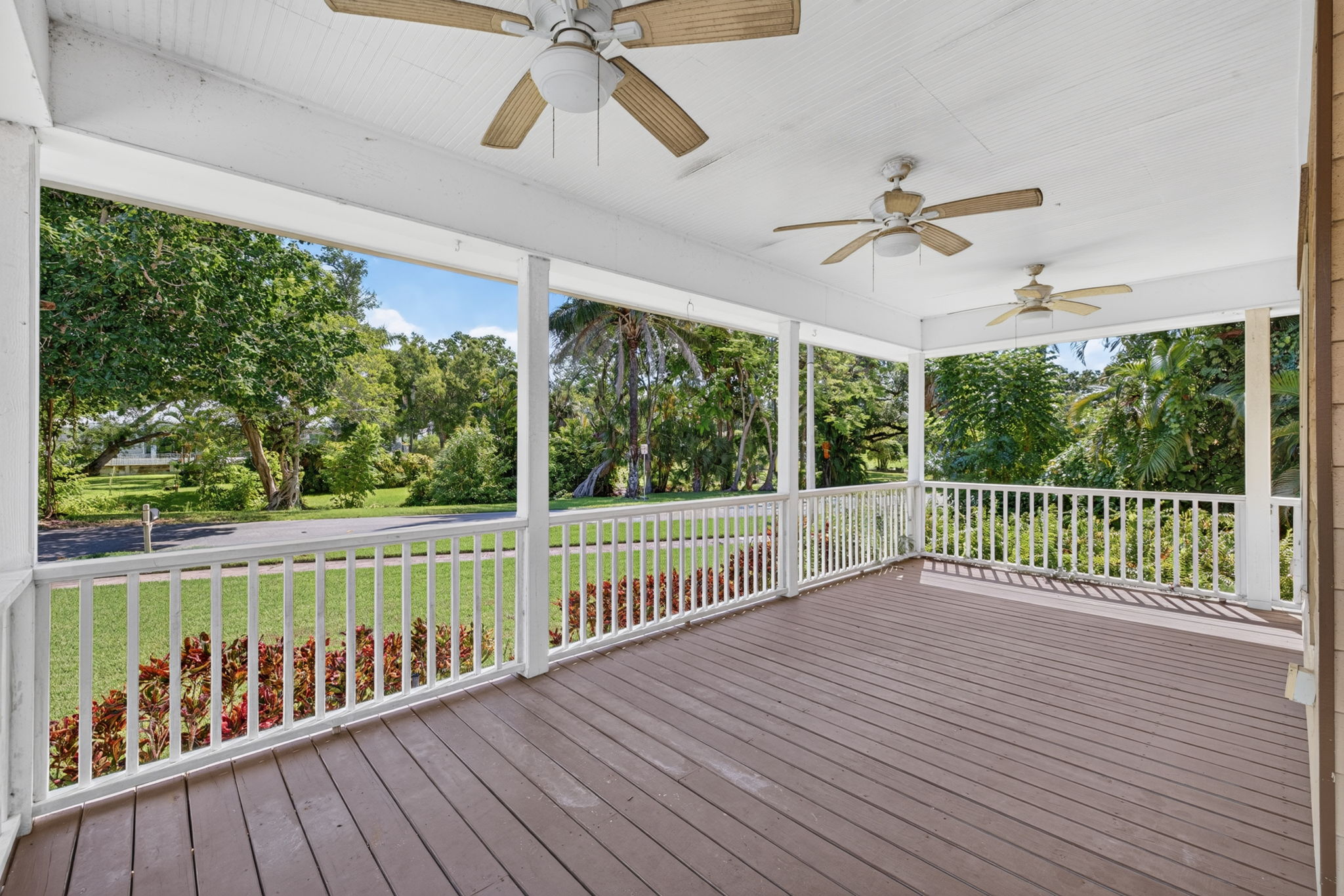 Porch 2 of 2