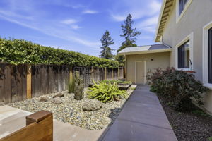 040_F8_1460 Oak Canyon Ct