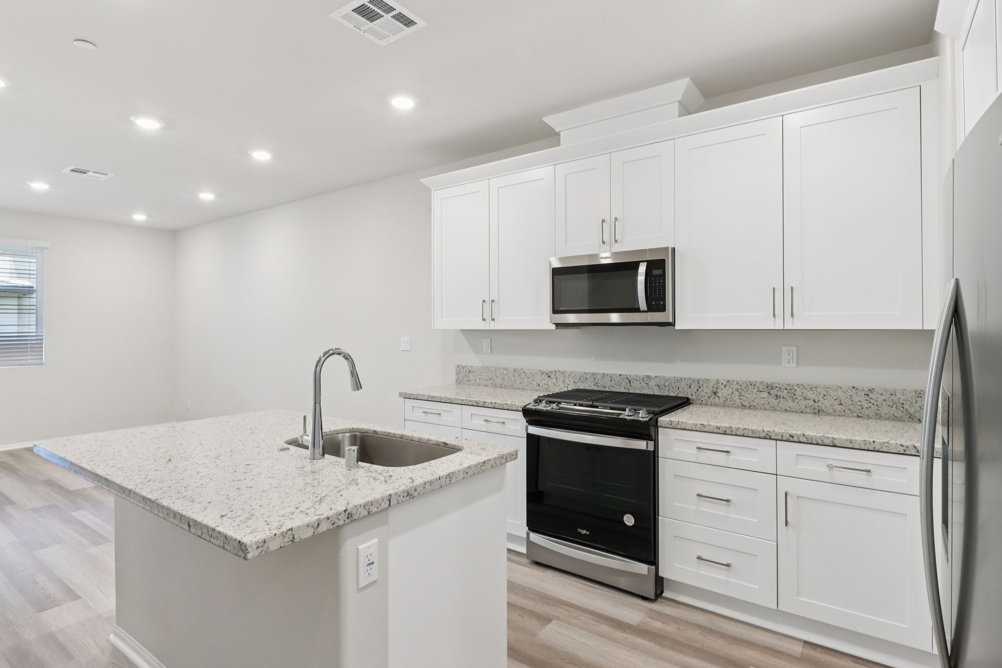 So Cal - Stratus - 1460 Stratus Dr Pomona CA 91768 - 012