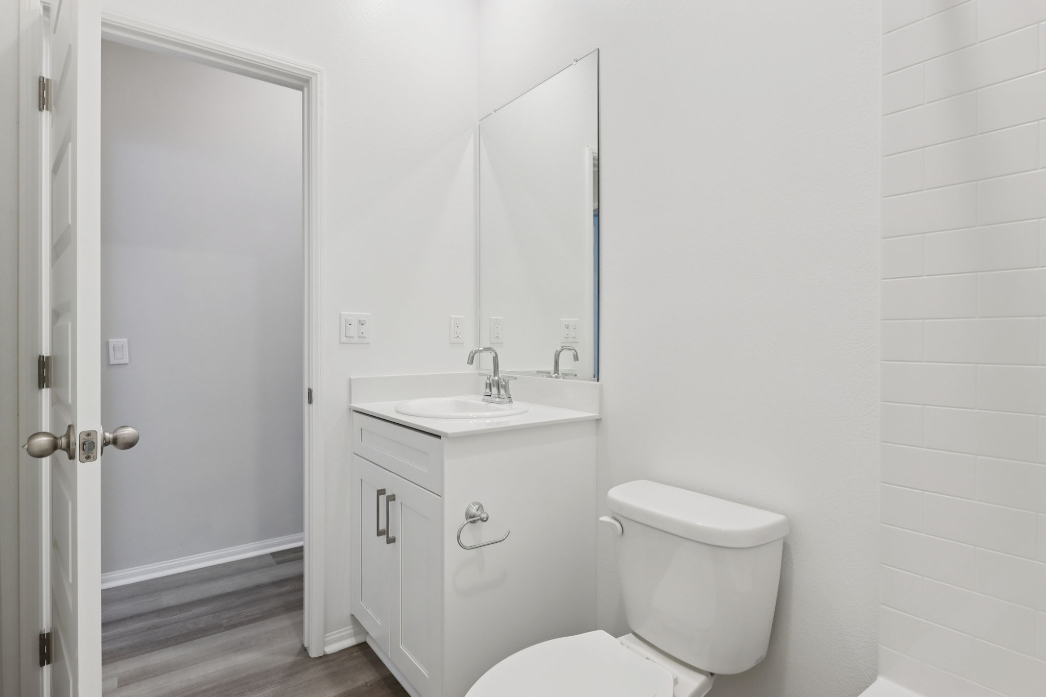So Cal - Stratus - 1460 Stratus Dr Pomona CA 91768 - 024