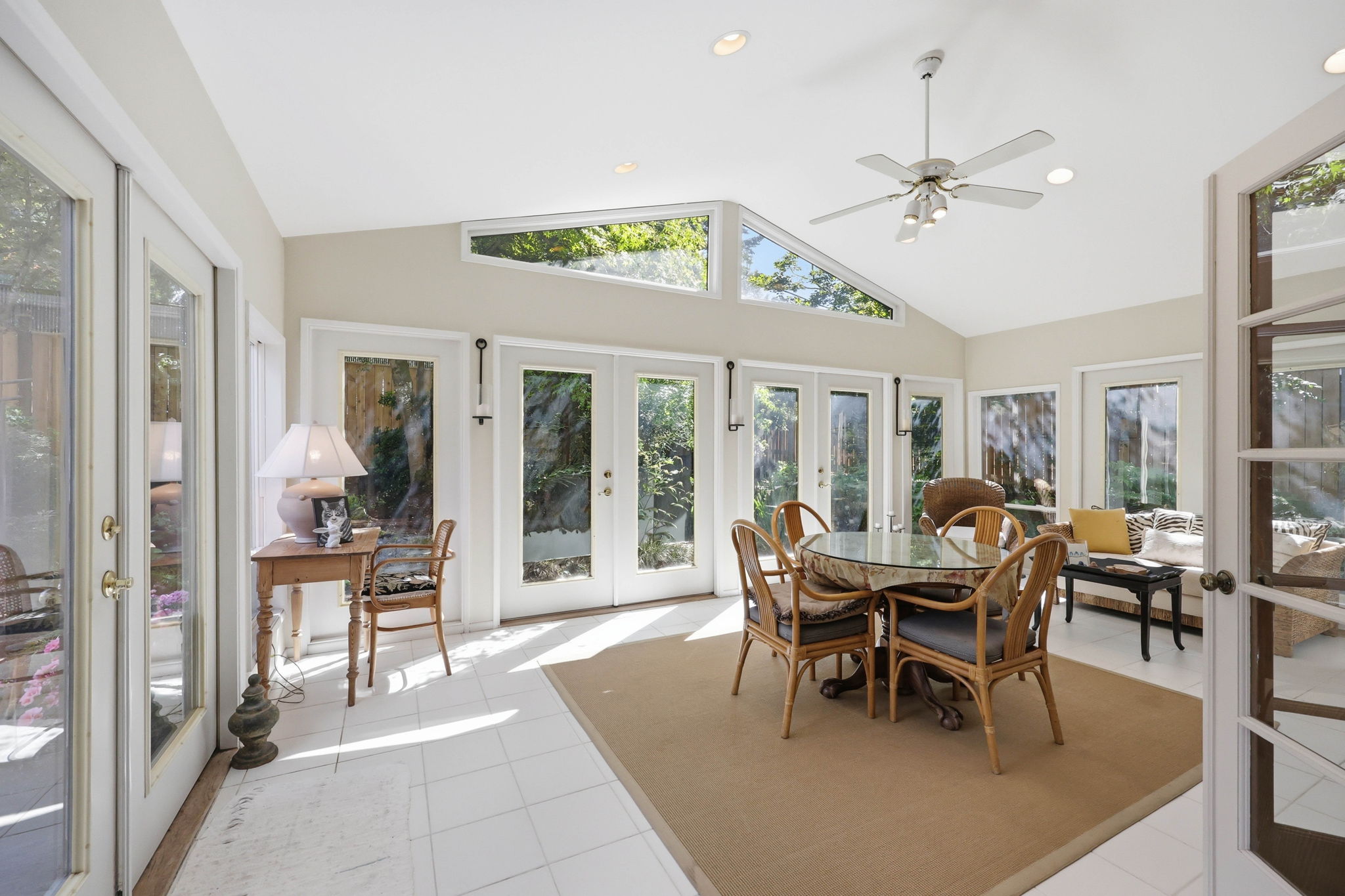  Photo 24