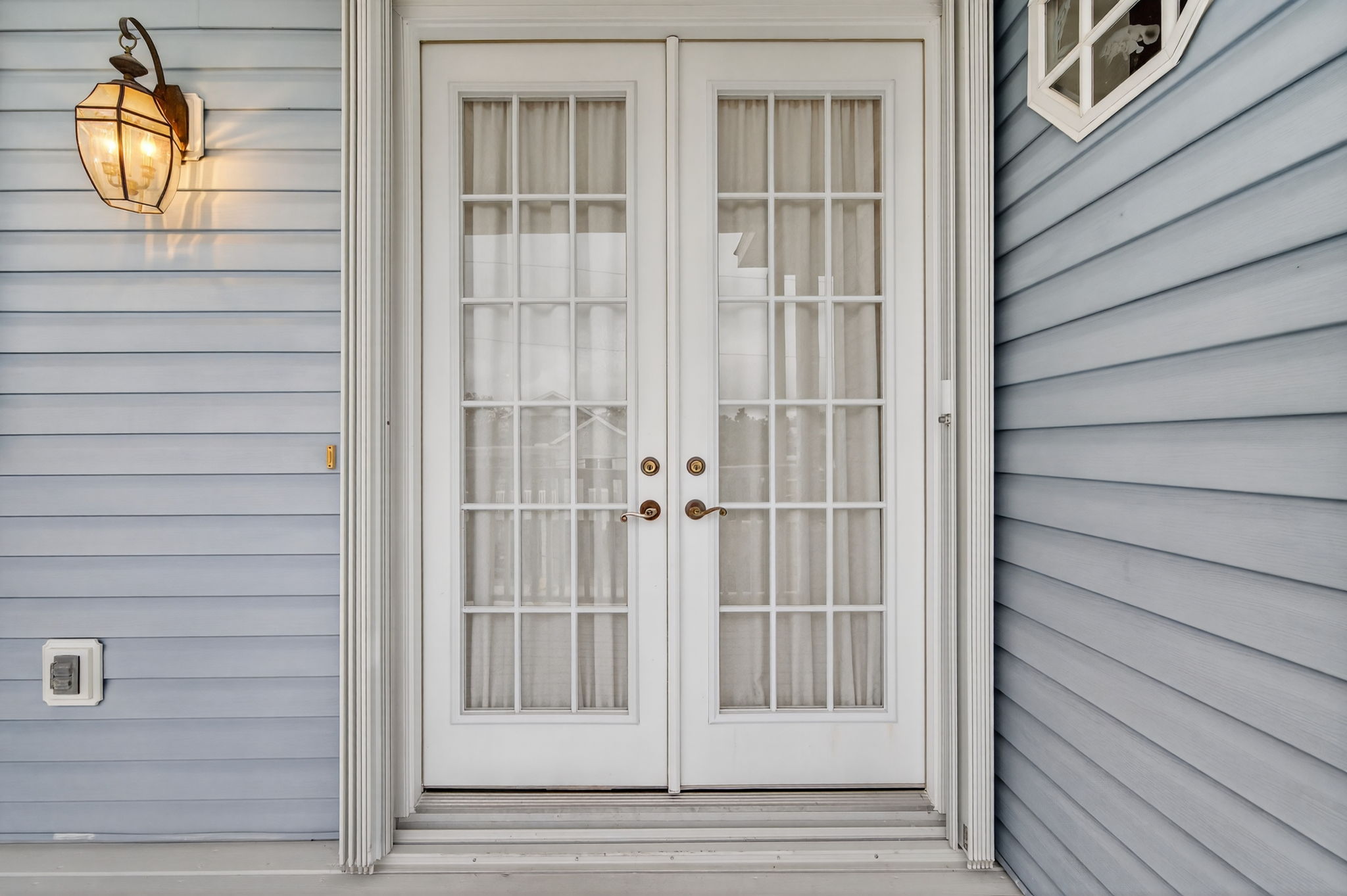 Front Exteriors (11)
