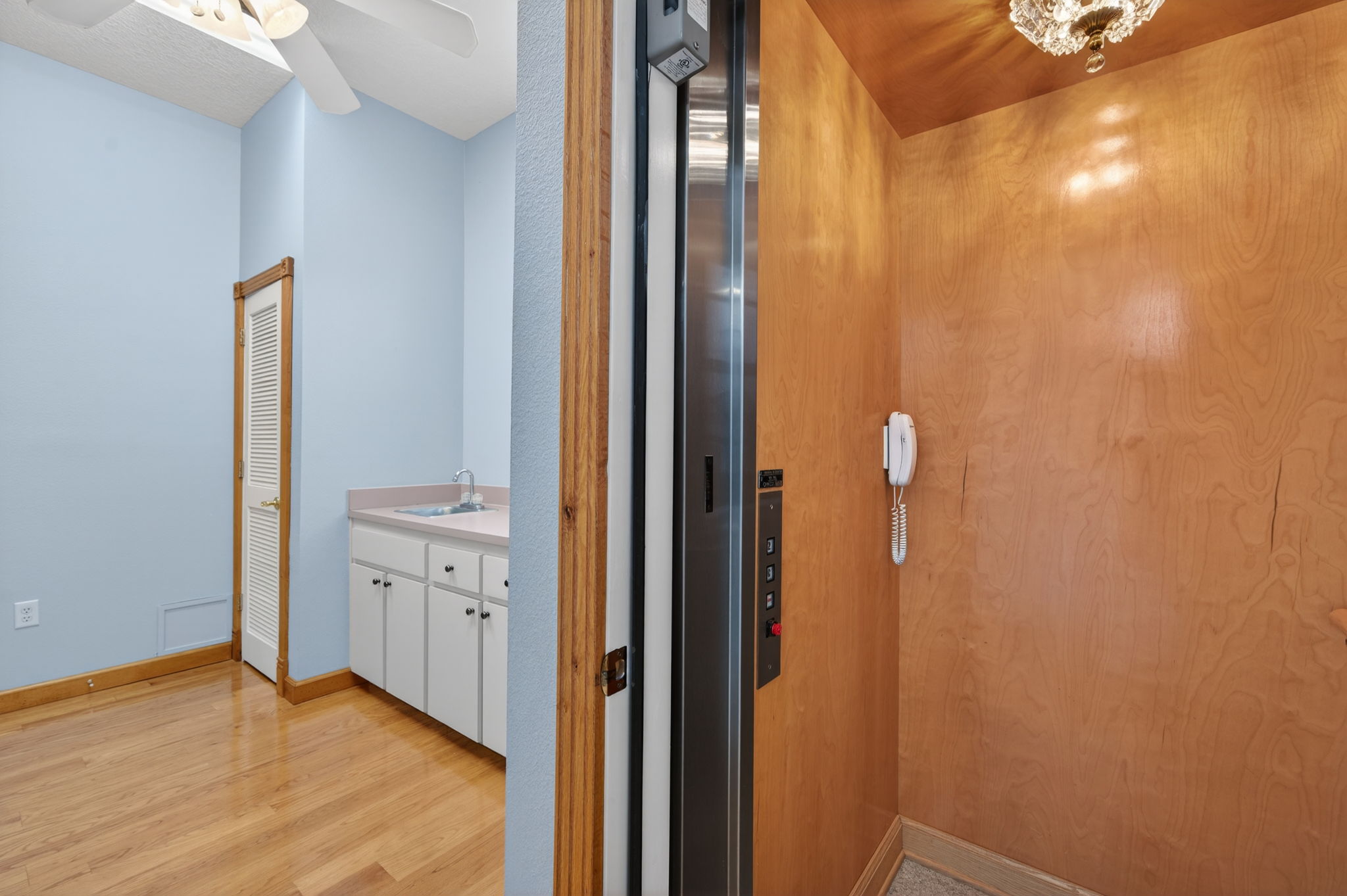 Interiors (4)