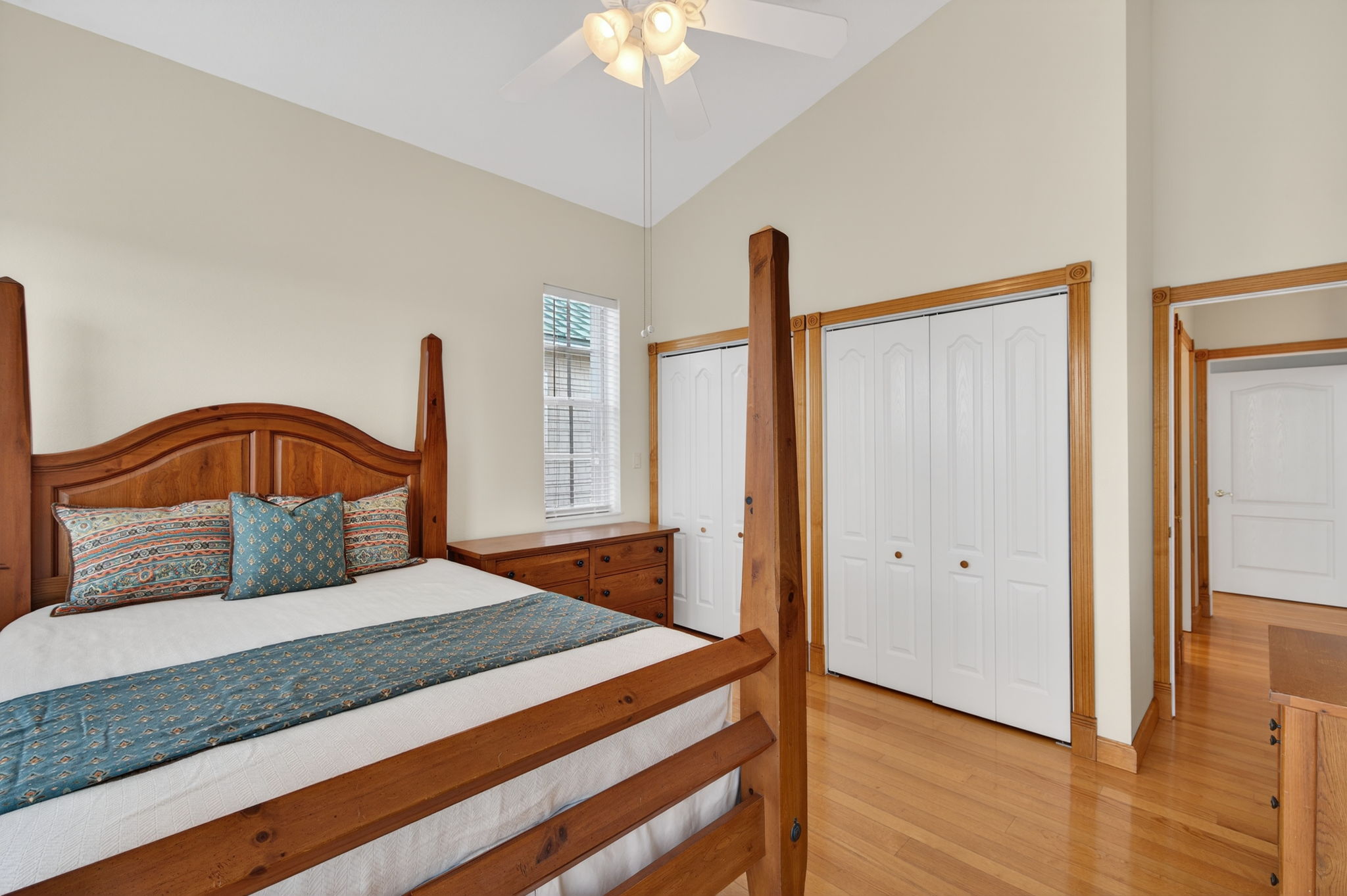 Interiors (14)