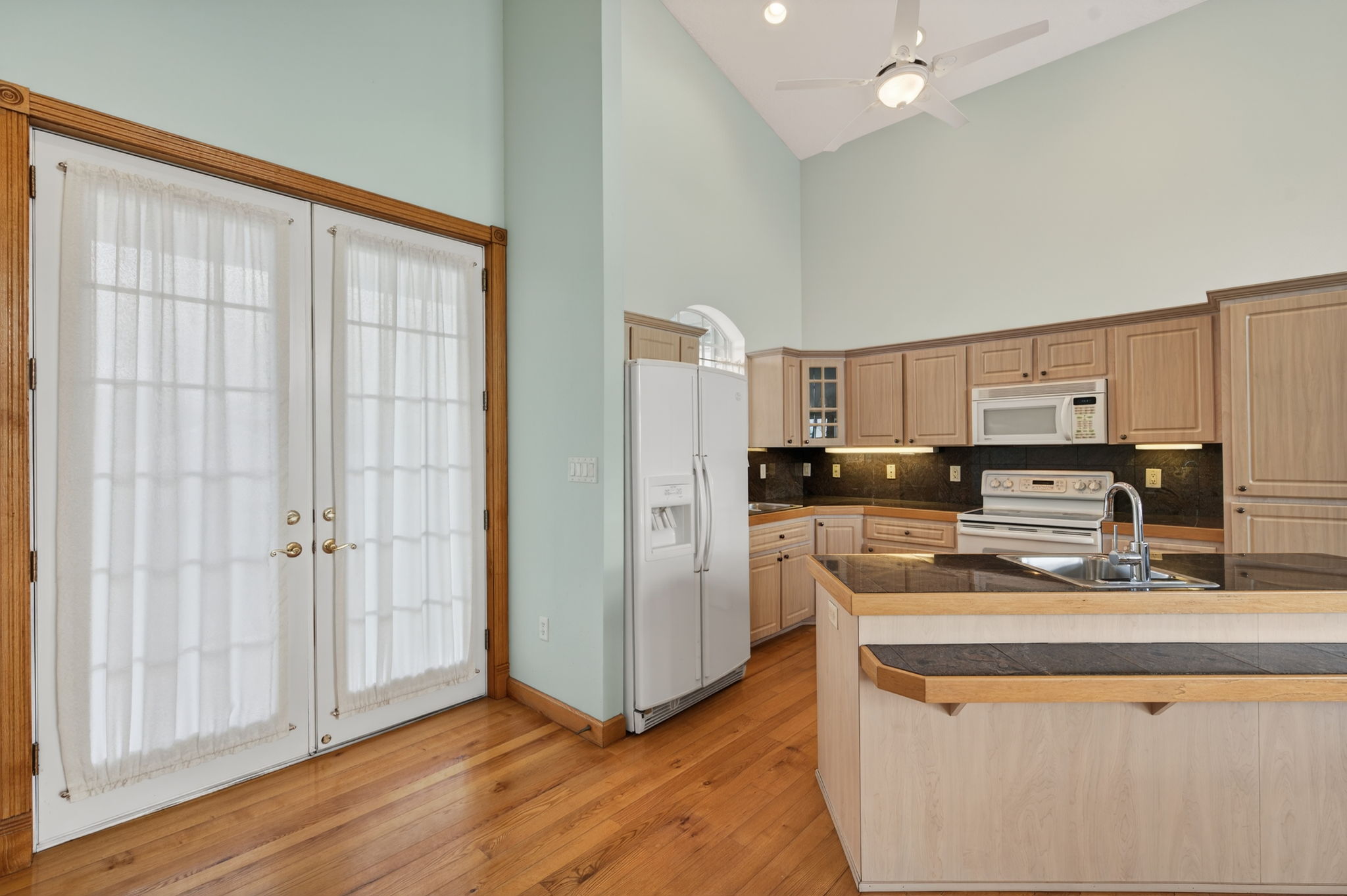 Interiors (38)