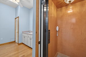 Interiors (4)