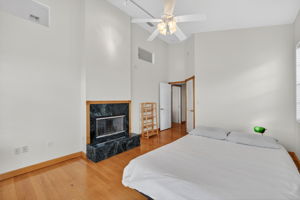 Interiors (22)