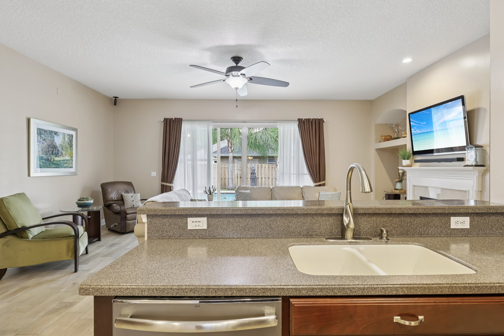 Zachary Dr-S2910-020.jpg