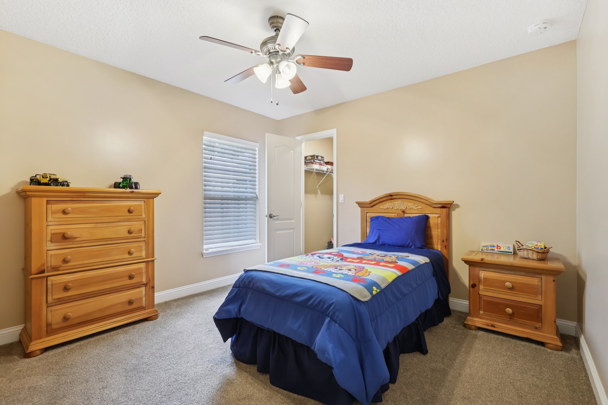 Zachary Dr-S2910-030.jpg