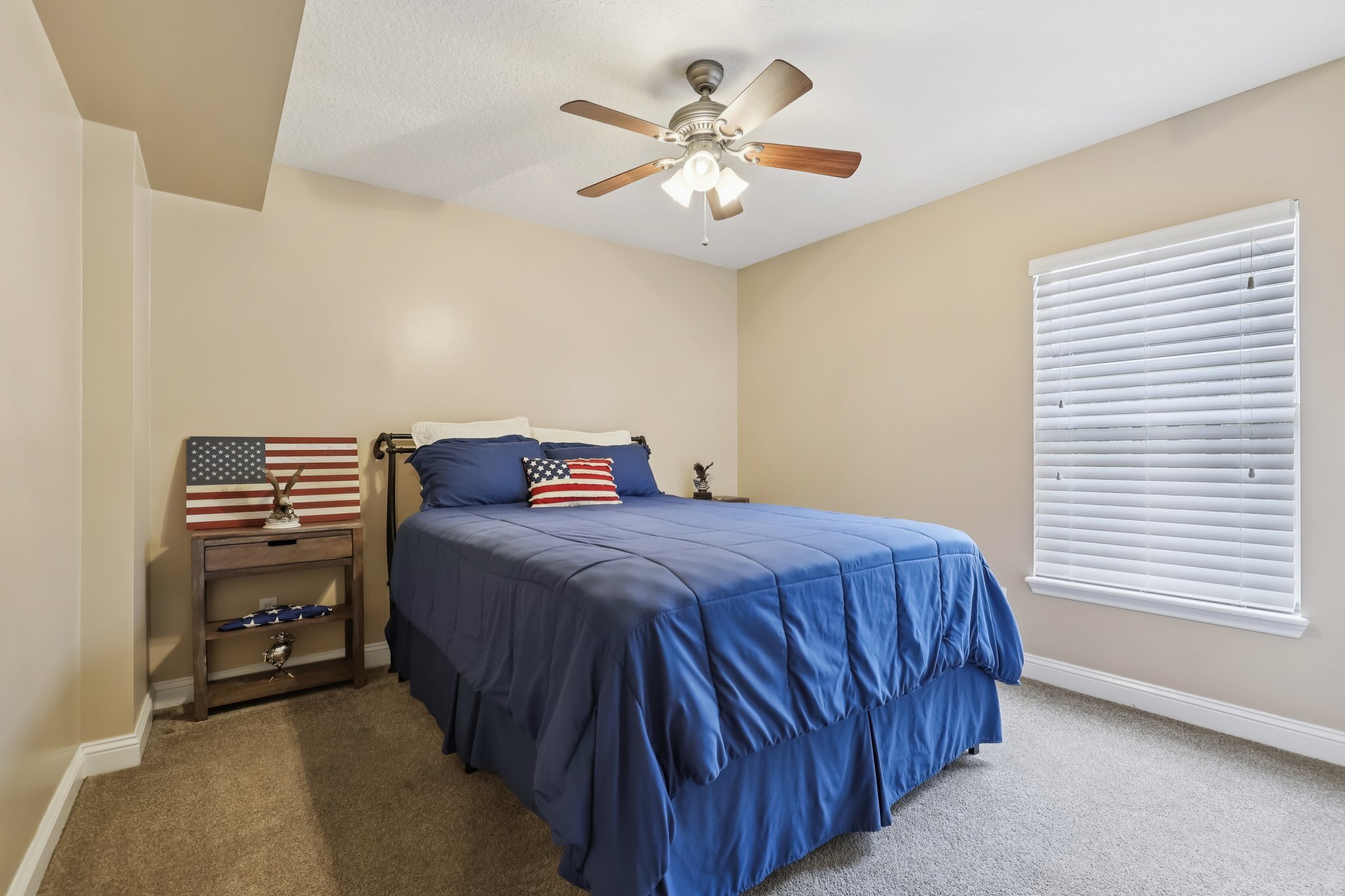 Zachary Dr-S2910-033.jpg