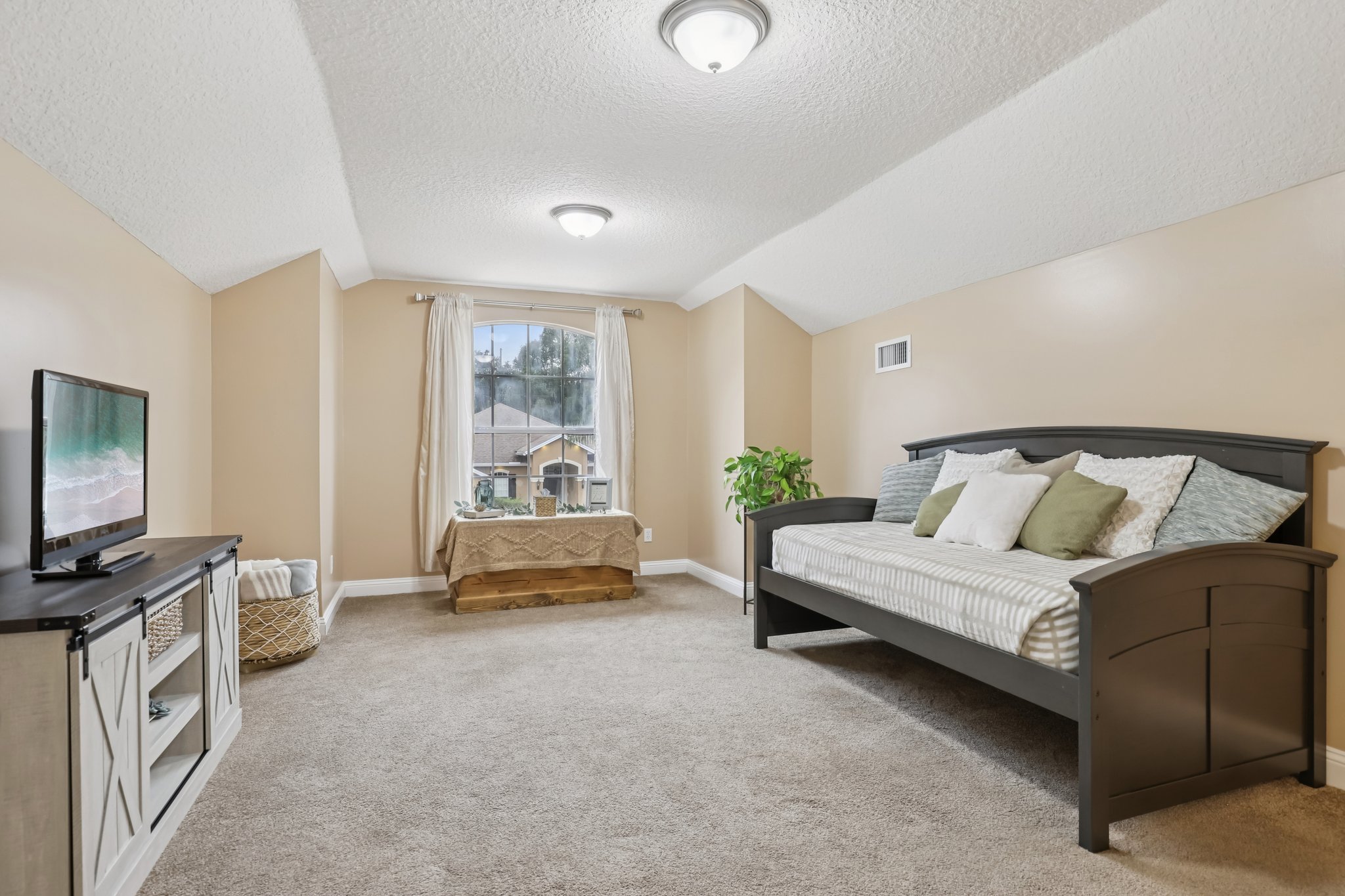 Zachary Dr-S2910-035.jpg