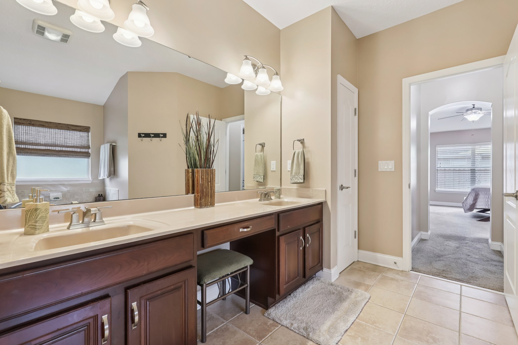 Zachary Dr-S2910-045.jpg