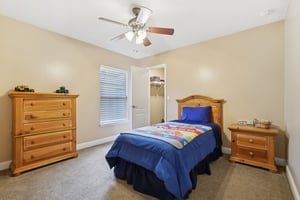 Zachary Dr-S2910-030.jpg