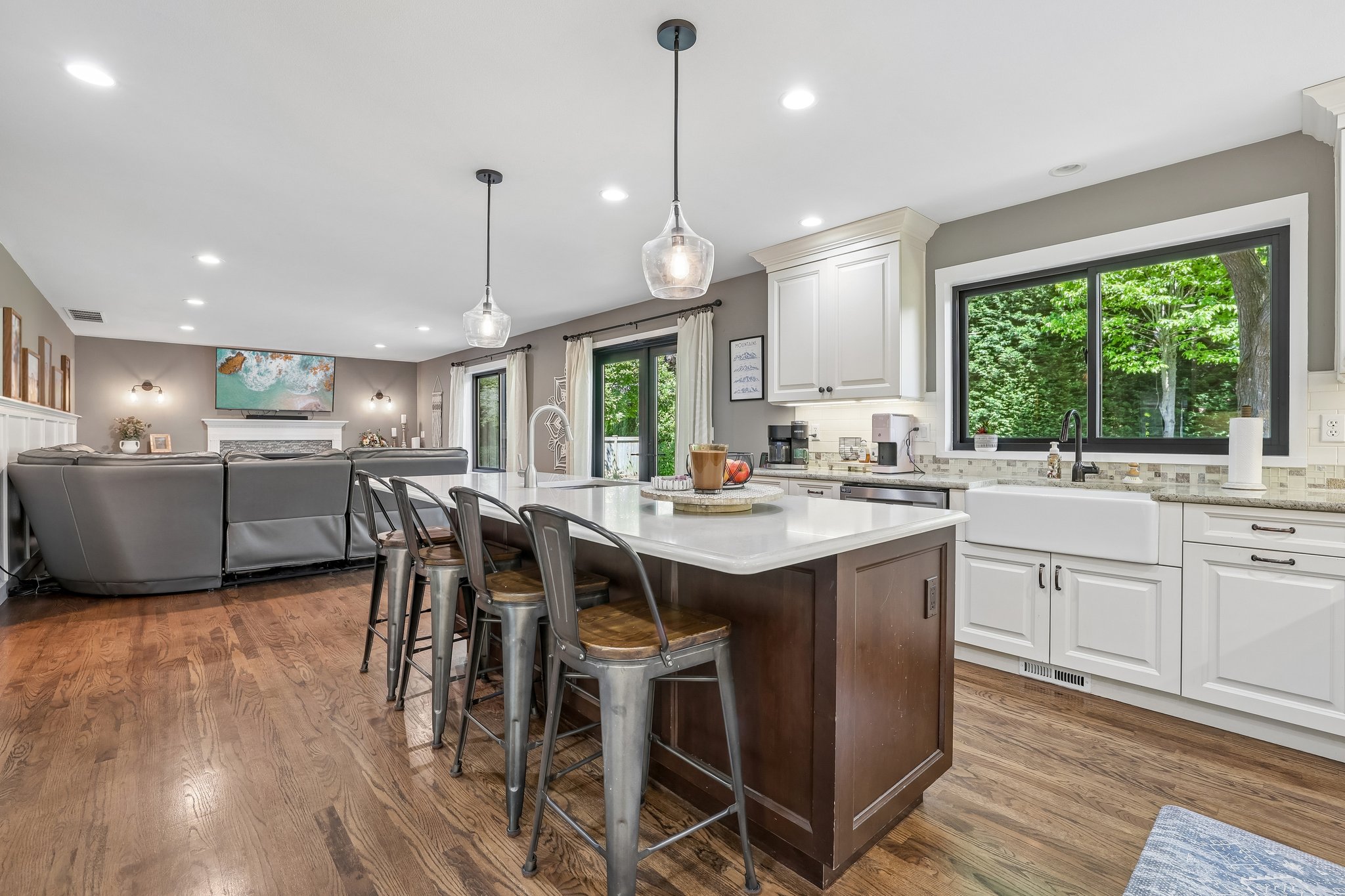 115th Avenue Ct-S2905-014.jpg