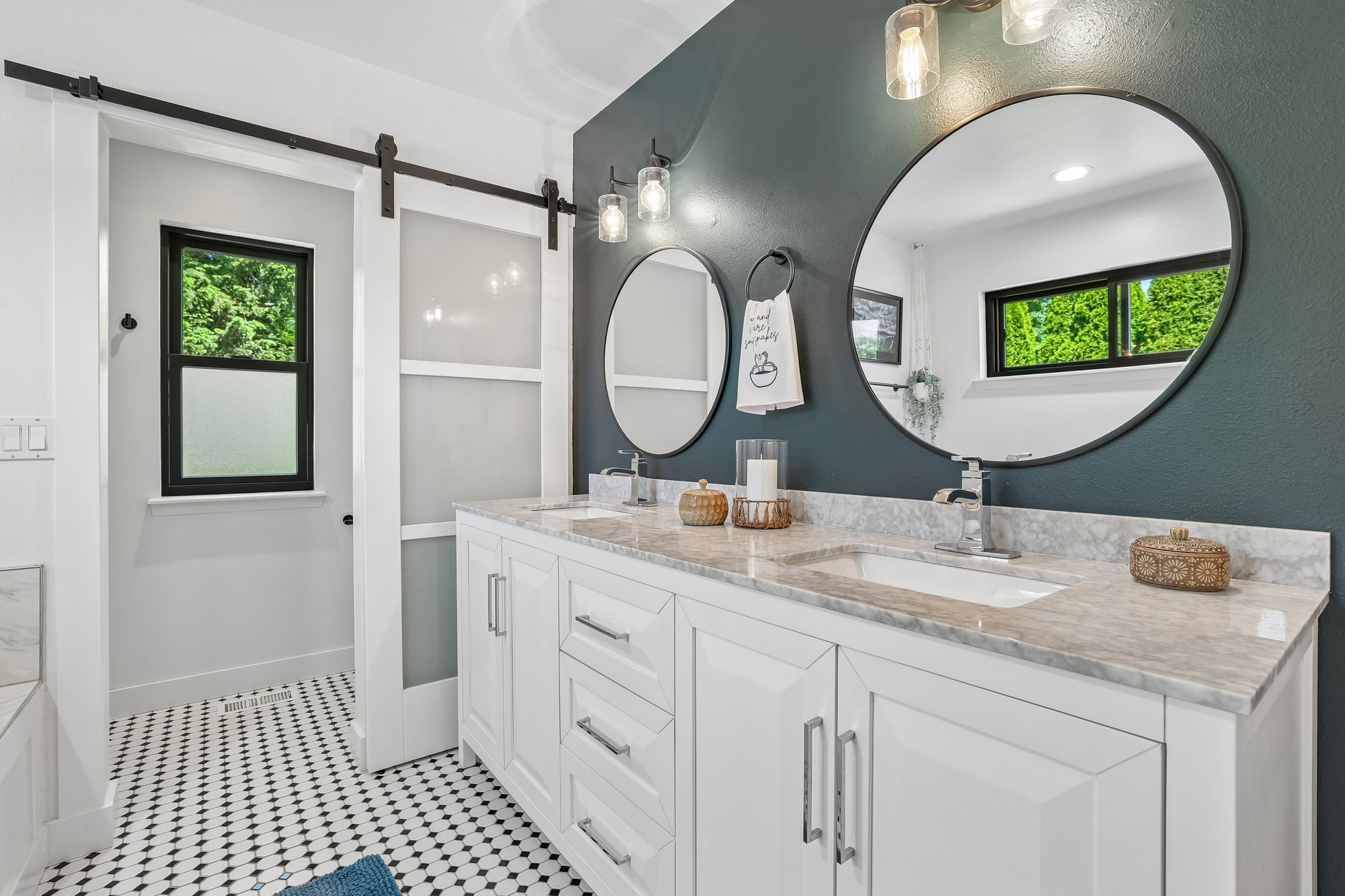 115th Avenue Ct-S2905-035.jpg