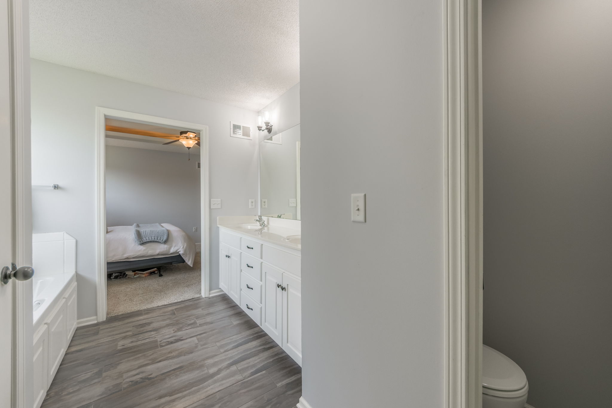 14609 Derby Rd-42