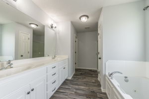 14609 Derby Rd-39