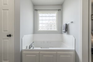 14609 Derby Rd-40