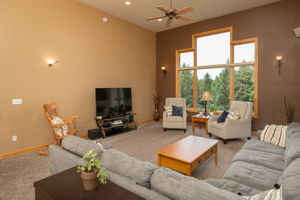 06-Living Room