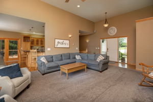 09-Living Room