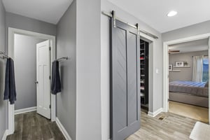 Pleasant Crest Ave-S1905-043.jpg