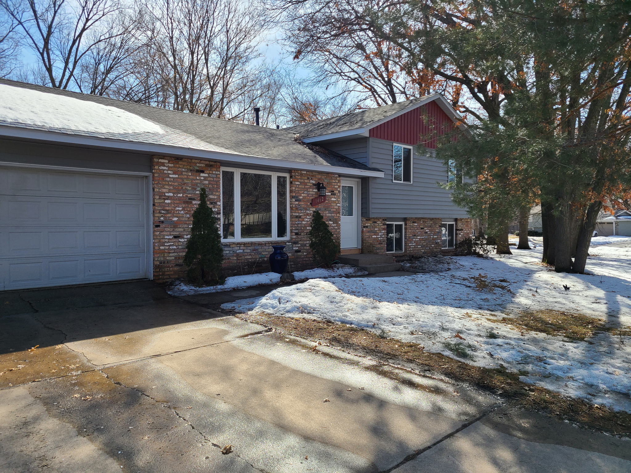 1462 98th Ln NW, Coon Rapids, MN 55433, USA Photo 2