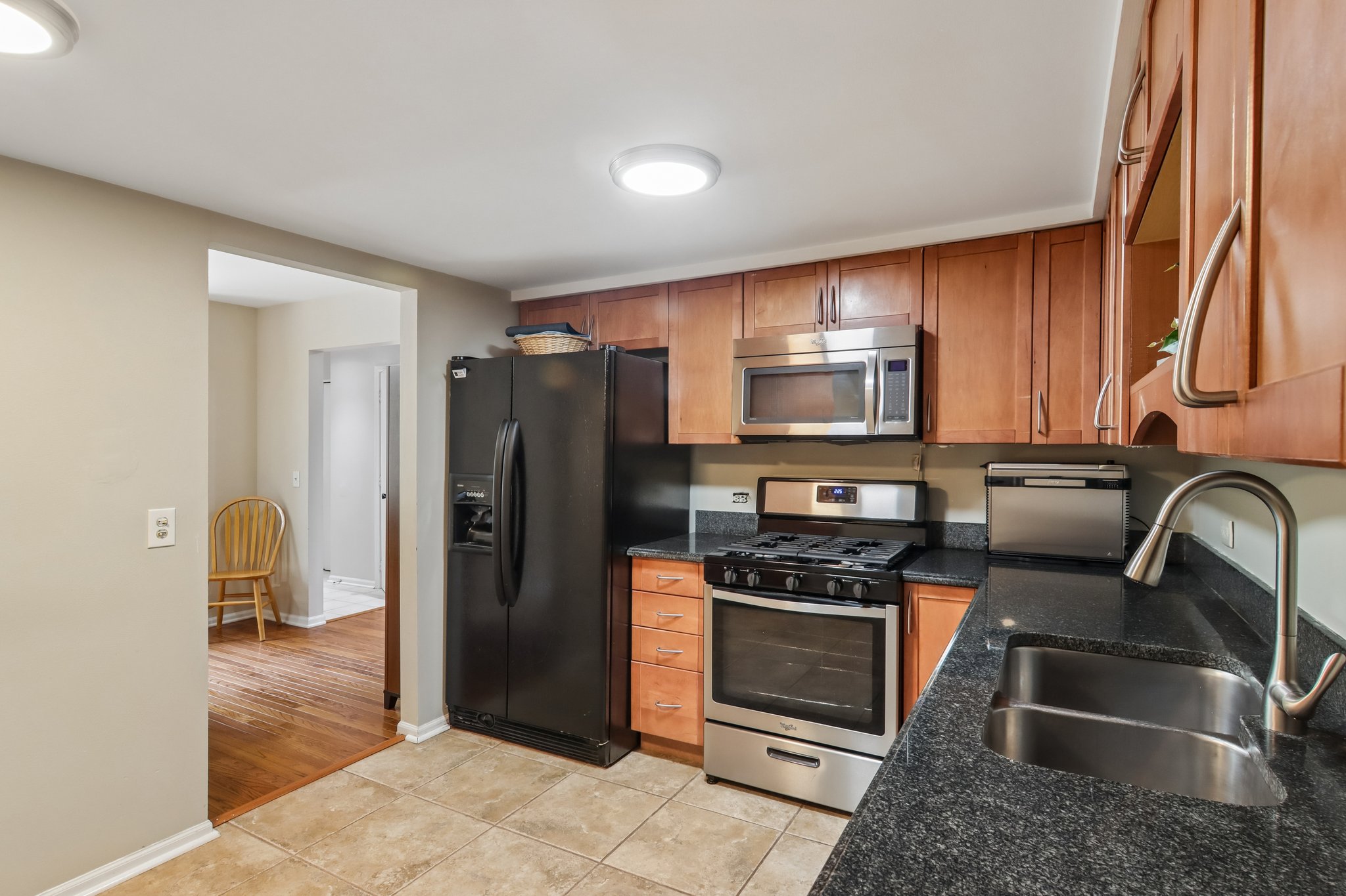 Fairfax Ln-S2706-012.jpg