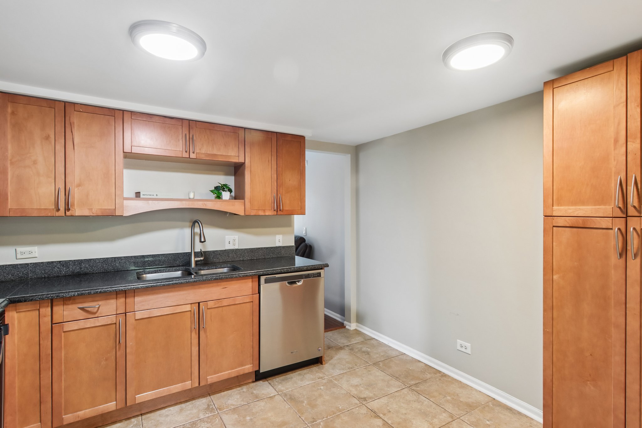 Fairfax Ln-S2706-015.jpg