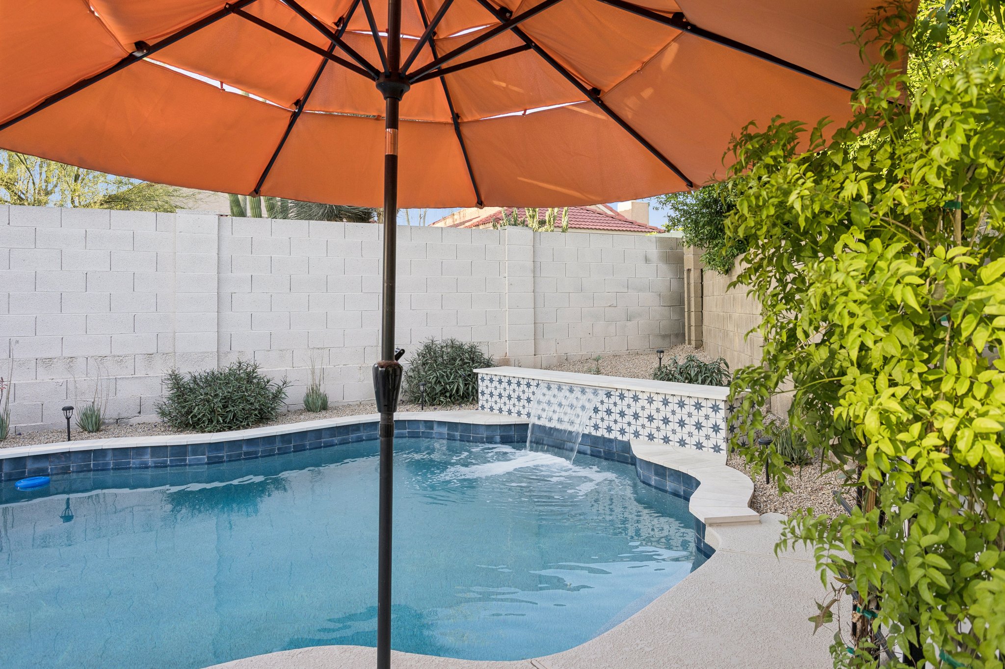 14621 N 63rd St - 058.jpg
