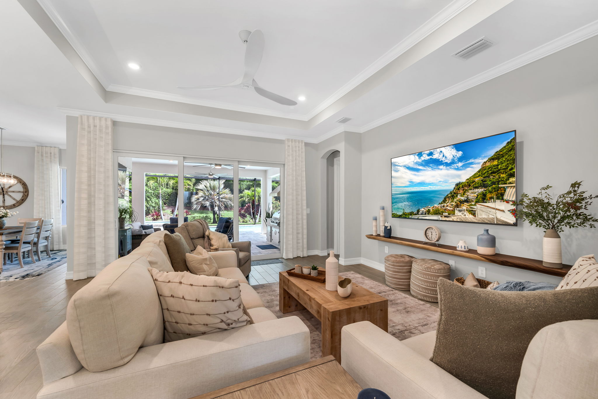 Living View 2