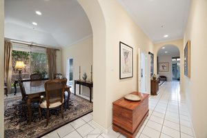 Foyer/Dining Room