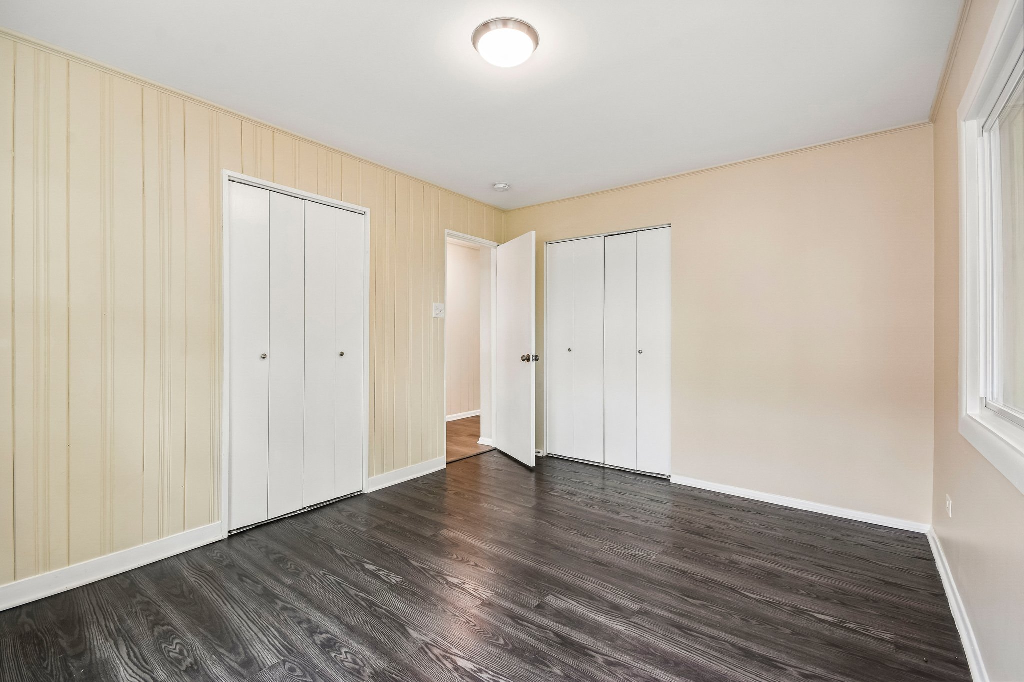 Abbottsford Rd-S1007-014.jpg