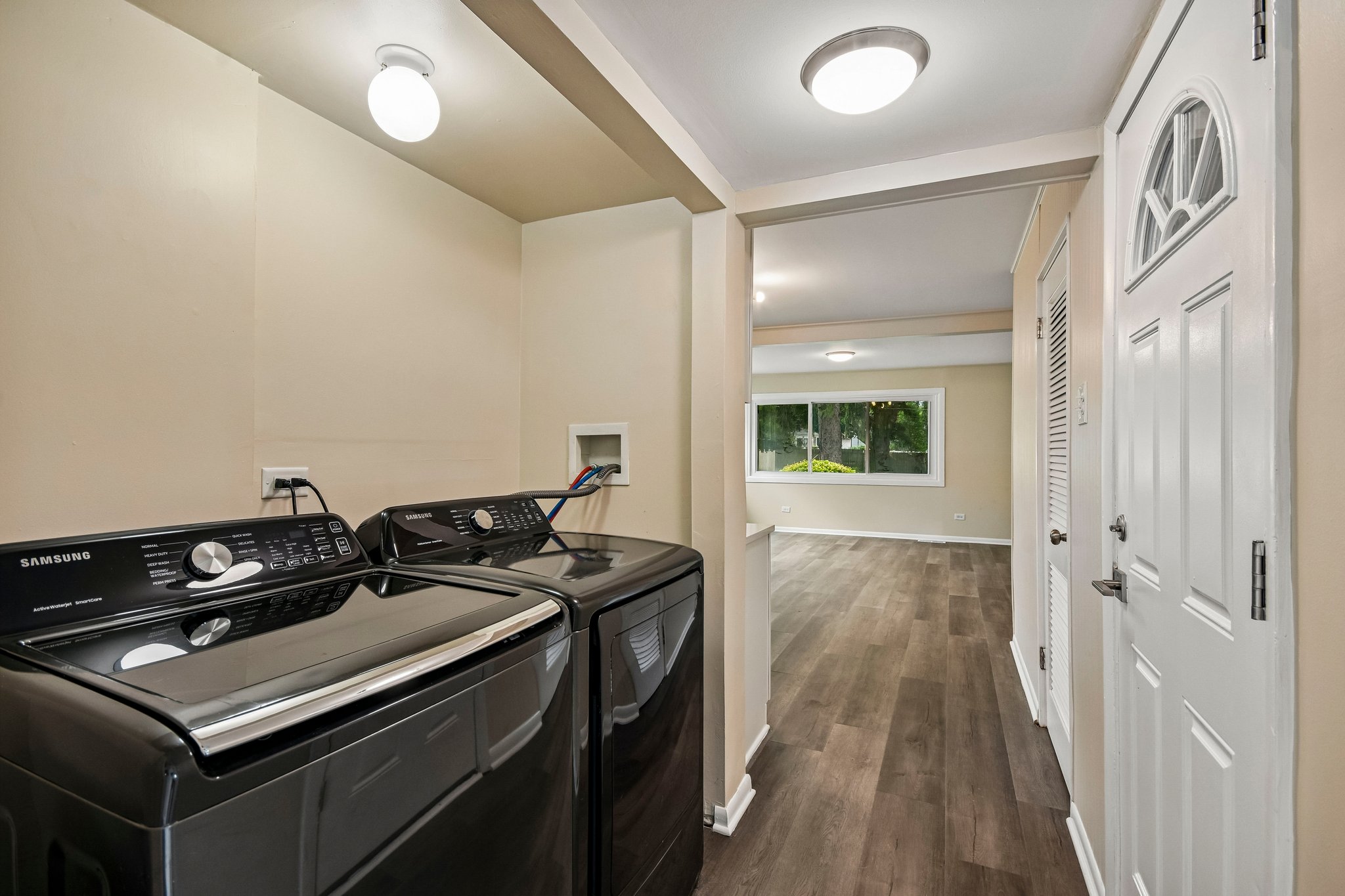 Abbottsford Rd-S1007-016.jpg