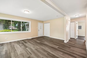 Abbottsford Rd-S1007-007.jpg