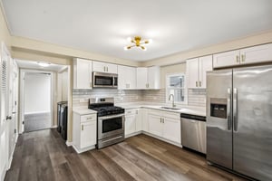 Abbottsford Rd-S1007-010.jpg