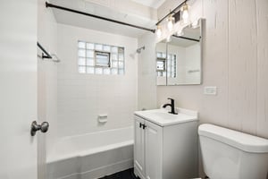 Abbottsford Rd-S1007-015.jpg