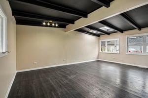 Abbottsford Rd-S1007-019.jpg
