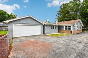 Abbottsford Rd-S1007-021.jpg