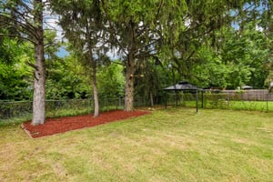 Abbottsford Rd-S1007-024.jpg
