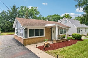 Abbottsford Rd-S1007-025.jpg