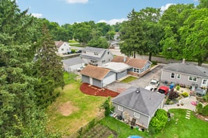 Abbottsford Rd-S1007-031.jpg