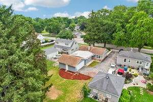 Abbottsford Rd-S1007-033.jpg