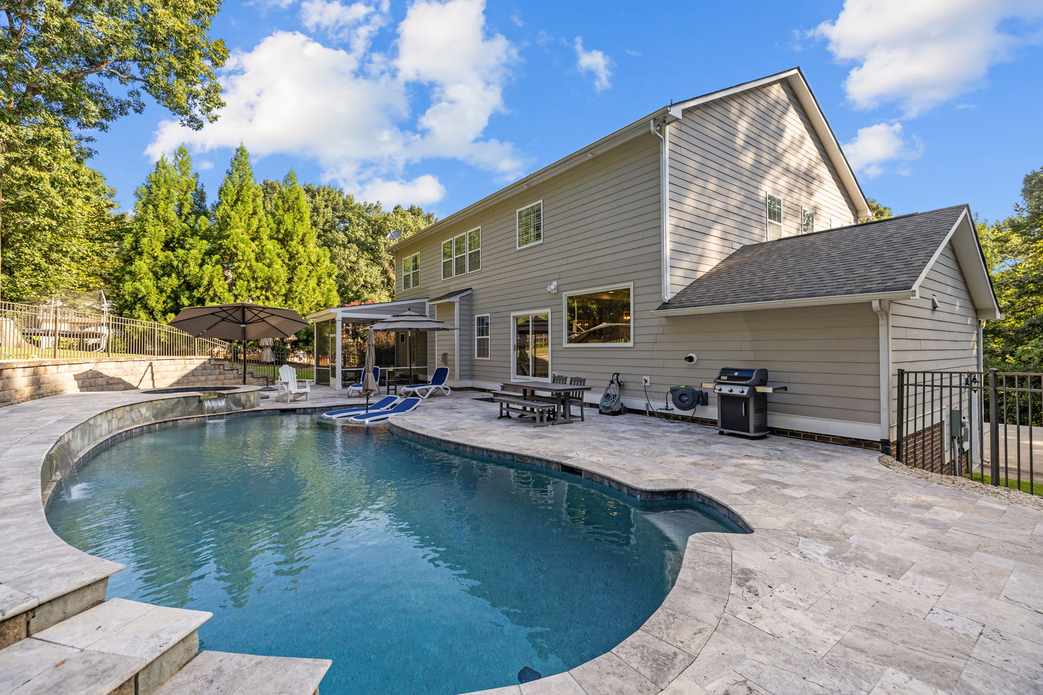 Nature2Fusion mineral sanitation system for pool - reduced chlorine levels