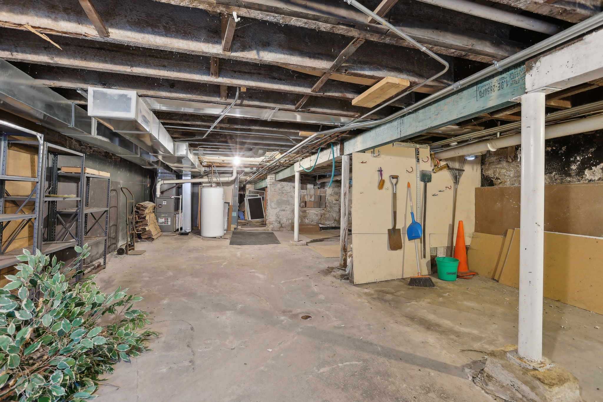 W Huron St -0206-005